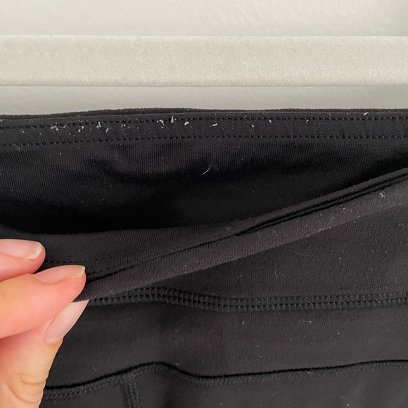 Lululemon skinny groove leggings in black, size 4 - Picture 3 of 8